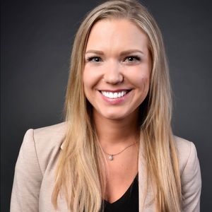 Meet your Posher, Stephanie